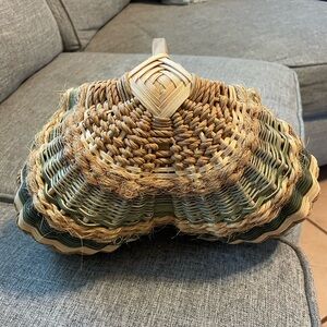 Handwoven Tri color Egg/Butt God’s Eye Gathering Basket bamboo rope Raffeta 10”